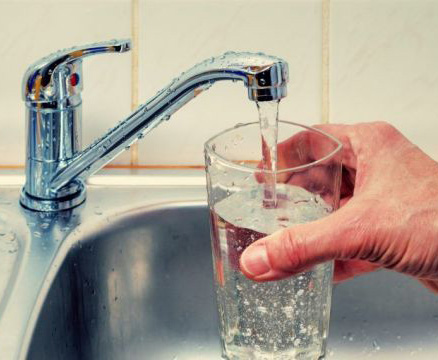 Опасно ли пить водопроводную воду?Опасно ли пить водопроводную воду?